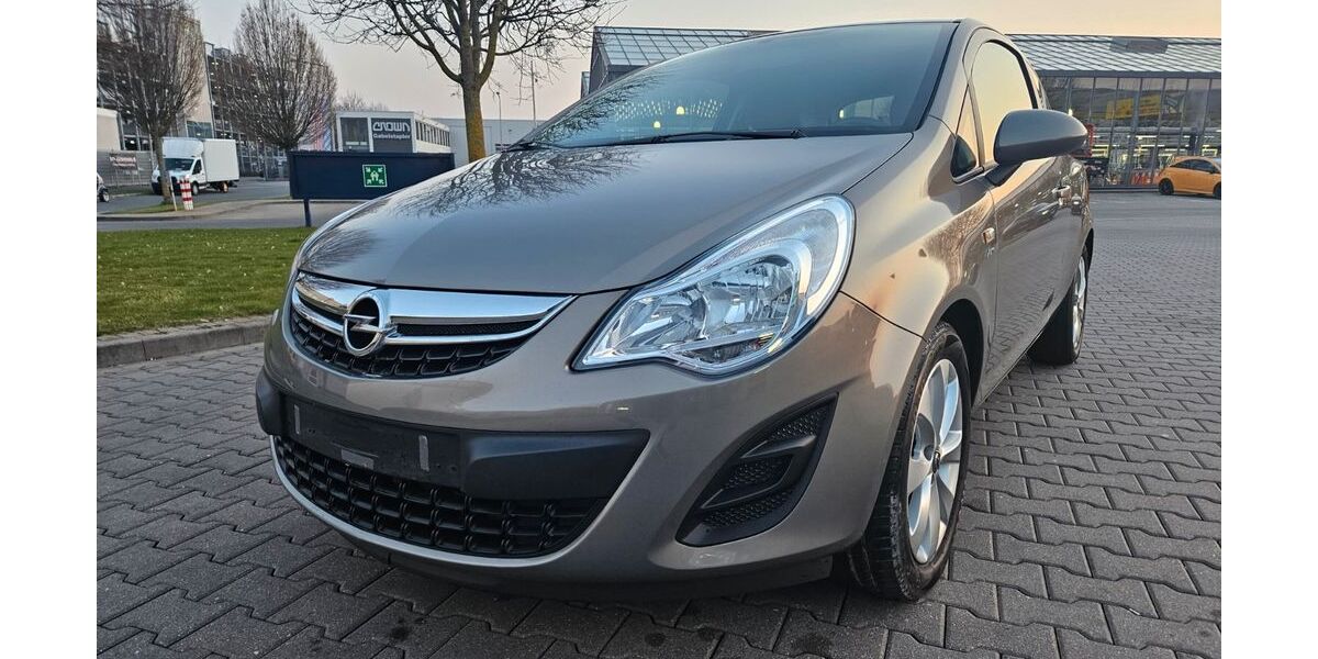 Opel Corsa 136.000 km 2.950 &euro; Nürnberg 90441