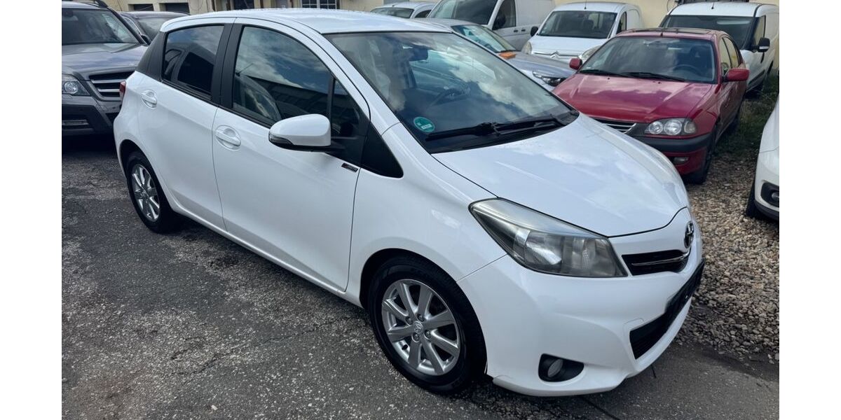 Toyota Yaris 348.792 km 3.889 &euro; Fürth 90763