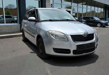 Skoda Fabia 215.627 km 1.990 &euro; Fürth 90763