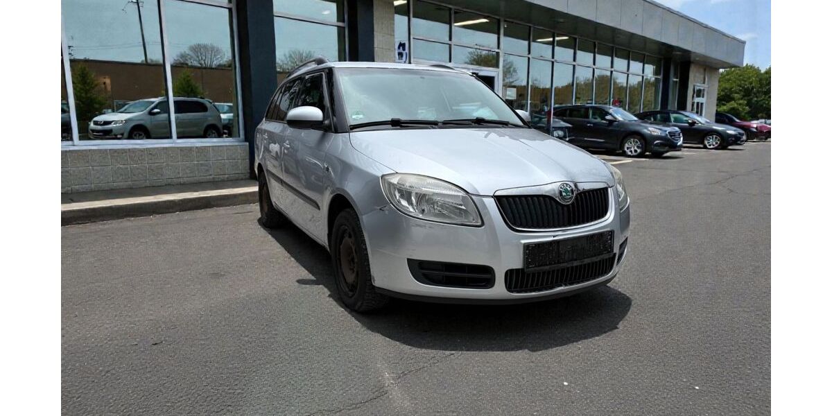 Skoda Fabia 215.627 km 1.990 &euro; Fürth 90763