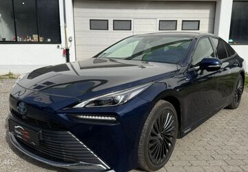 Toyota Mirai 70.000 km 11.900 &euro; Roth 91154