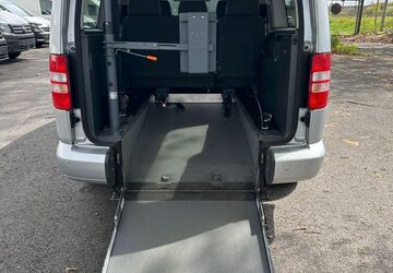 VW Caddy 184.500 km 15.950 &euro; Fürth 90763