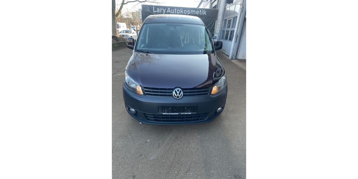 VW Caddy 174.000 km 5.700 &euro; Nürnberg 90431