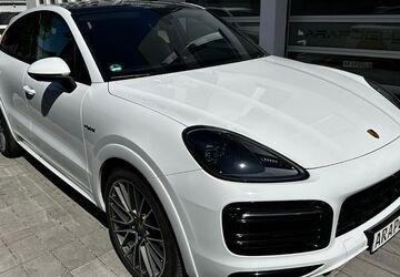 Porsche Cayenne 96.000 km 67.400 &euro; Nürnberg 90408