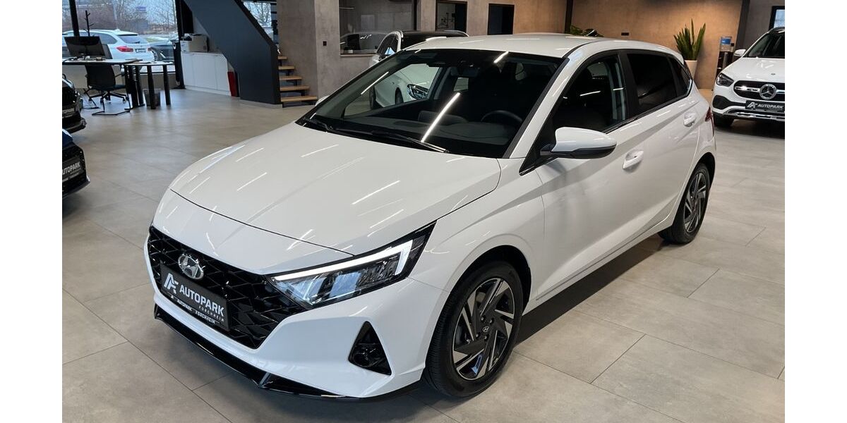 Hyundai i20 14.400 km 16.980 &euro; Forchheim 91301