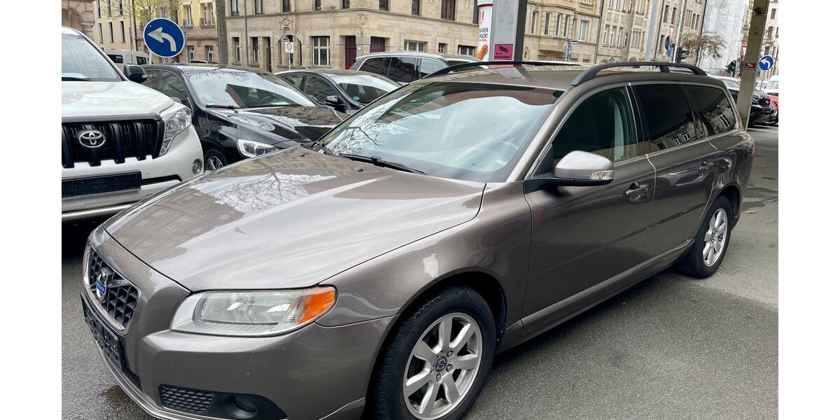 Volvo V70 277.402 km 4.590 &euro; Fürth ( bei Nürnberg ) 90762