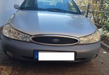 Ford Mondeo 86.580 km 800 &euro; Schnaittach 91220
