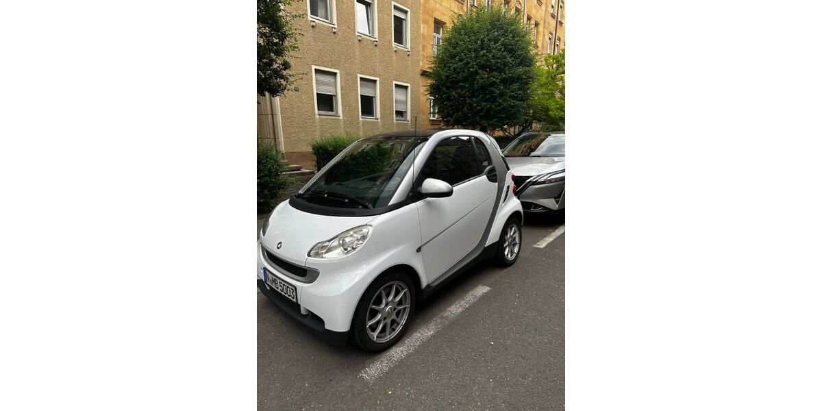 Smart ForTwo 180.000 km 2.999 &euro; nürnberg 90479
