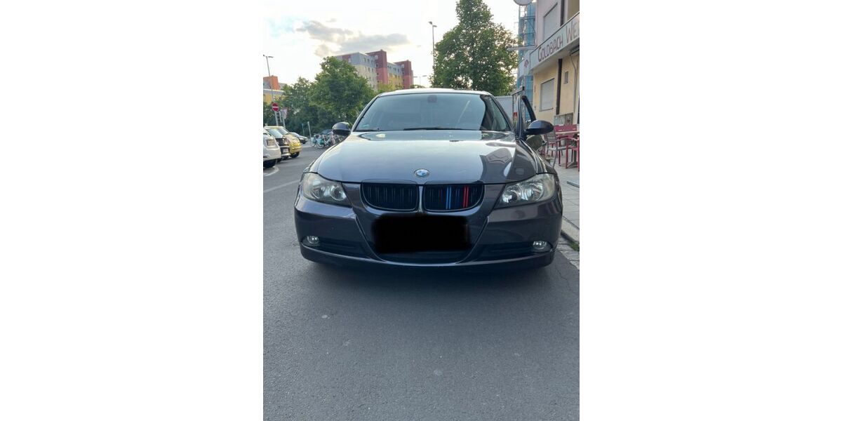 BMW 318 225.000 km 2.500 &euro; Nürnberg 90480