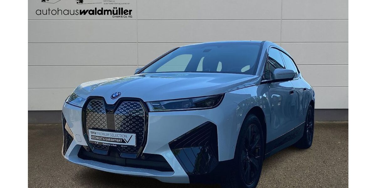 BMW iX 27.596 km 52.911 &euro; Roth 91154