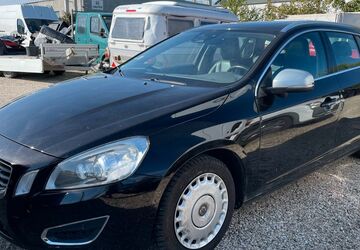 Volvo V60 220.000 km 6.900 &euro; Nürnberg 90427