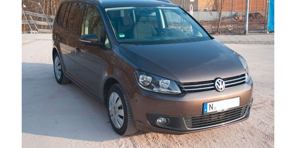 VW Touran 161.180 km 5.000 &euro; Nürnberg 90471