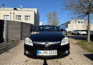 Opel Tigra 131.000 km 2.999 &euro; Nürnberg 90431