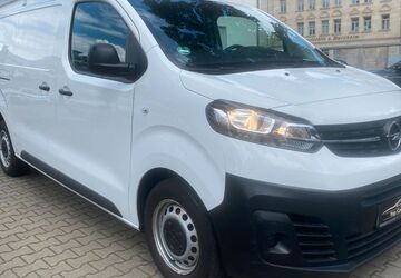 Opel Vivaro 114.007 km 14.690 &euro; Fürth-Bayern 90763