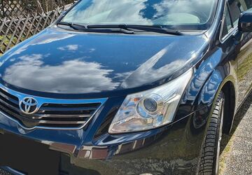 Toyota Avensis 252.000 km 4.300 &euro; Rednitzhembach 91126
