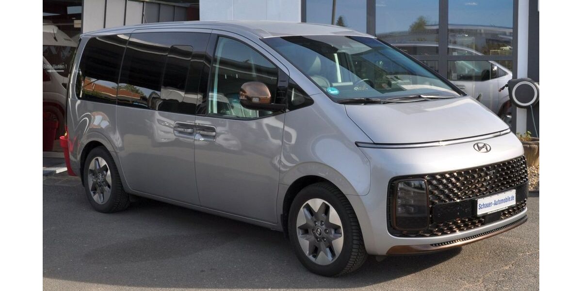 Hyundai STARIA 29.900 km 39.500 &euro; Fürth / Sack 90765