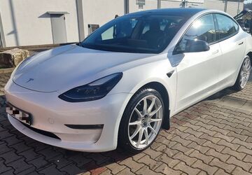 Tesla Model 3 86.000 km 25.700 &euro; Hemhofen 91334