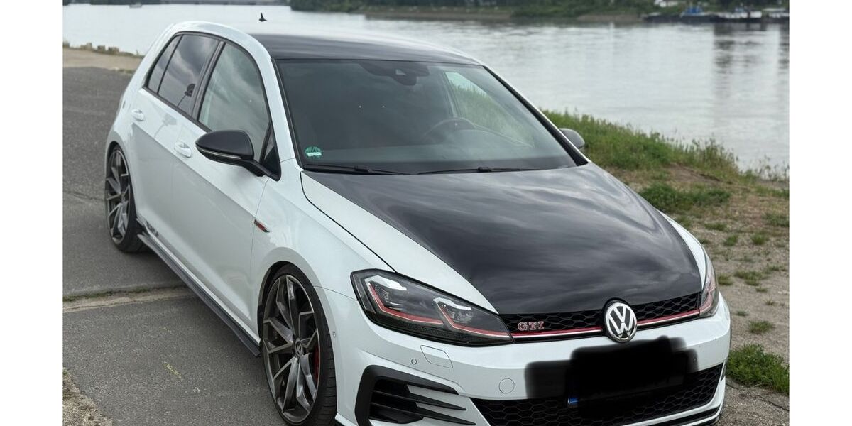 VW Golf 68.000 km 26.999 &euro; Nürnberg 90403