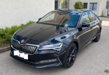Skoda Superb 88.000 km 22.990 &euro; Nürnberg 90431