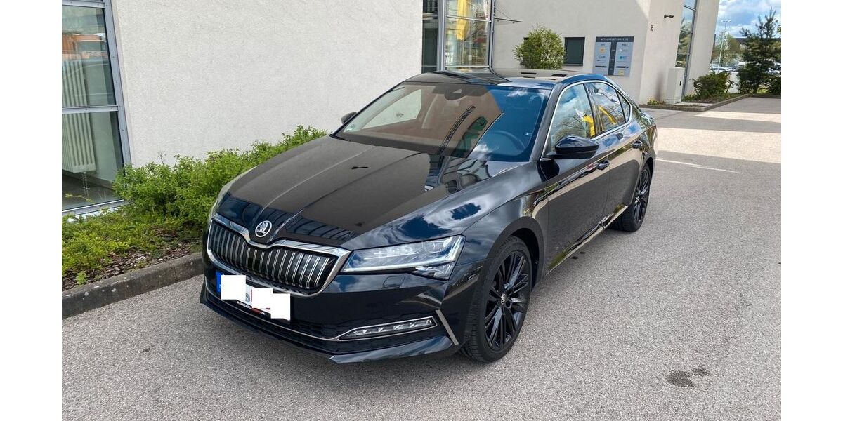 Skoda Superb 88.000 km 22.990 &euro; Nürnberg 90431