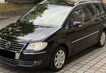 VW Touran 249.000 km 3.400 &euro; Nürnberg 90441