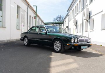 Jaguar Daimler 181.000 km 29.990 &euro; Nürnberg 90411