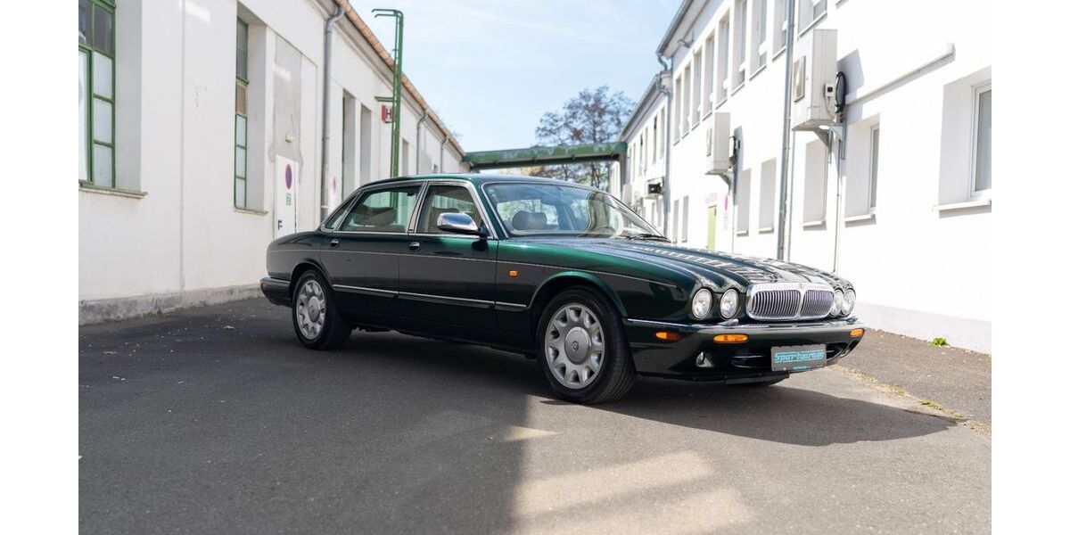 Jaguar Daimler 181.000 km 29.990 &euro; Nürnberg 90411