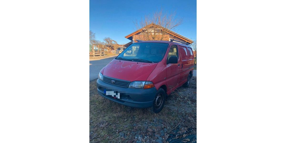 Toyota Hiace 197.000 km 3.999 &euro; Nürnberg 90439