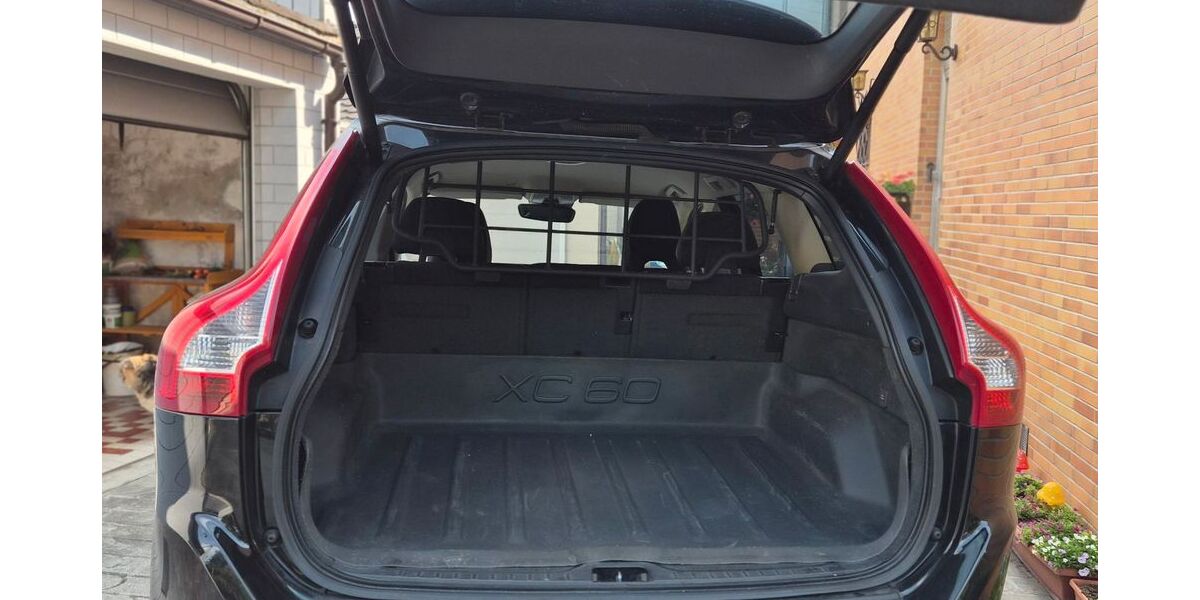 Volvo XC60 221.600 km 6.800 &euro; Nürnberg 90431