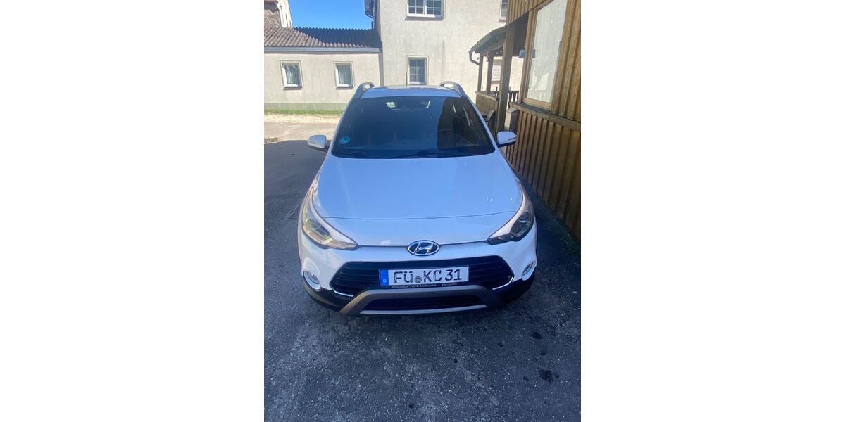 Hyundai i20 82.500 km 10.400 &euro; Langenzenn 90579