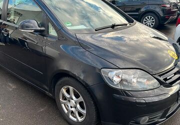 VW Golf 329.500 km 1.950 &euro; Fürth 90763