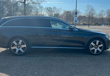 Mercedes-Benz E 220 150.000 km 22.999 &euro; Nürnberg 90489