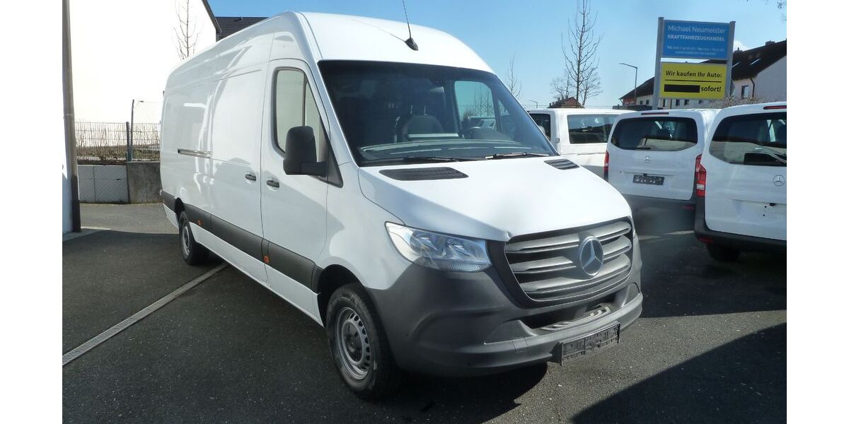 Mercedes-Benz Sprinter 173.654 km 22.990 &euro; Fürth 90768