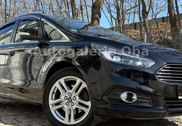 Ford S-Max 180.600 km 12.990 &euro; Nürnberg 90431