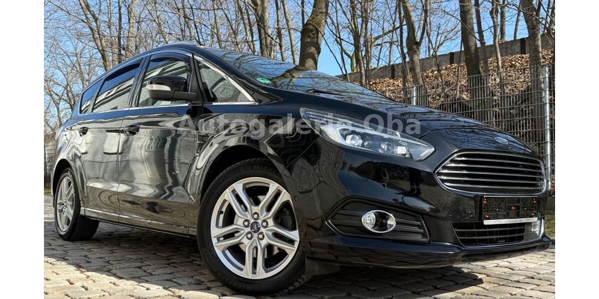 Ford S-Max 180.600 km 12.990 &euro; Nürnberg 90431