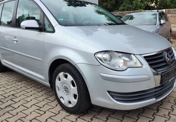 VW Touran 285.984 km 2.390 &euro; Nürnberg 90431