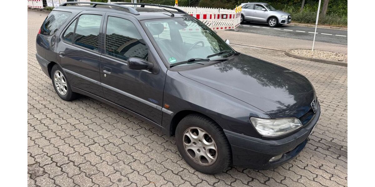 Peugeot 306 121.000 km 1.800 &euro; Erlangen 91056