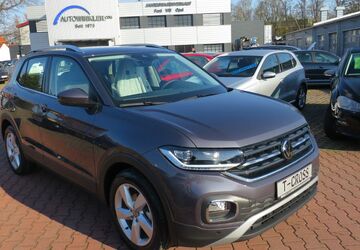 VW T-Cross 27.911 km 22.890 &euro; Nürnberg 90431