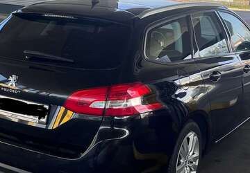 Peugeot 308 175.740 km 8.399 &euro; Nuernberg 90439