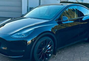 Tesla Model Y 92.500 km 28.500 &euro; Rednitzhembach 91126