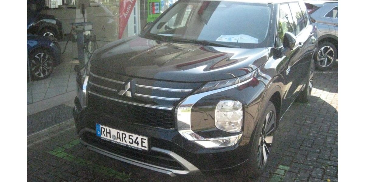 Mitsubishi Outlander 7.763 km 49.000 &euro; Allersberg 90584