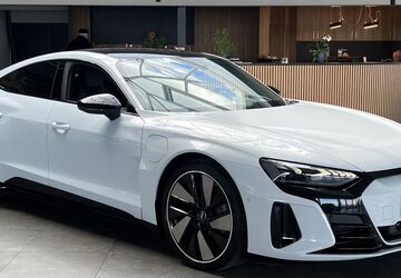 Audi e-tron GT 99.200 km 44.740 &euro; Cadolzburg bei Nürnberg 90556