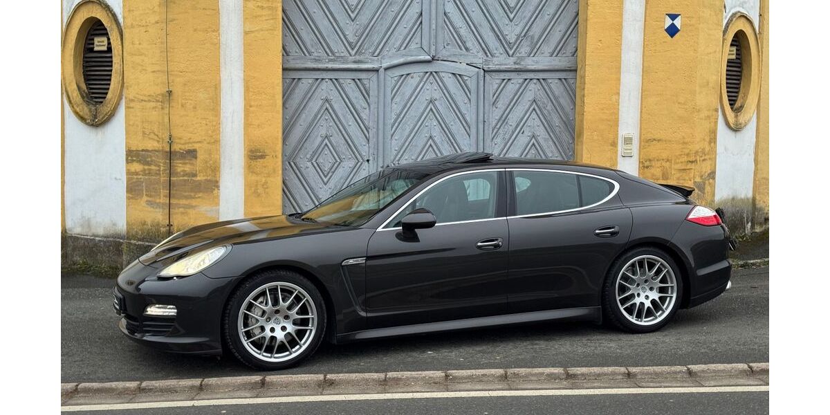 Porsche Panamera 122.000 km 28.500 &euro; Forchheim 91301