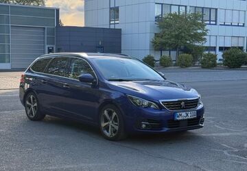 Peugeot 308 150.000 km 9.490 &euro; Nürnberg 90431