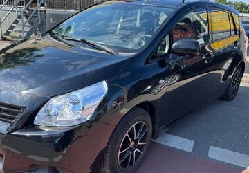Toyota Verso 231.000 km 4.450 &euro; Fürth 90763