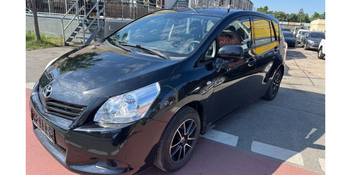 Toyota Verso 231.000 km 4.450 &euro; Fürth 90763