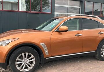 INFINITI QX70 245.000 km 8.500 &euro; Nürnberg 90461