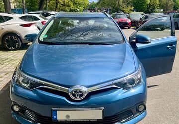 Toyota Auris Touring Sports 73.500 km 12.200 &euro; Nürnberg 90419