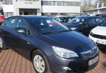 Opel Astra 51.895 km 7.990 &euro; Nürnberg 90431