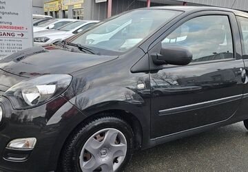 Renault Twingo 147.686 km 3.270 &euro; Fürth 90763